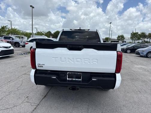 2024 Toyota Tundra SR5