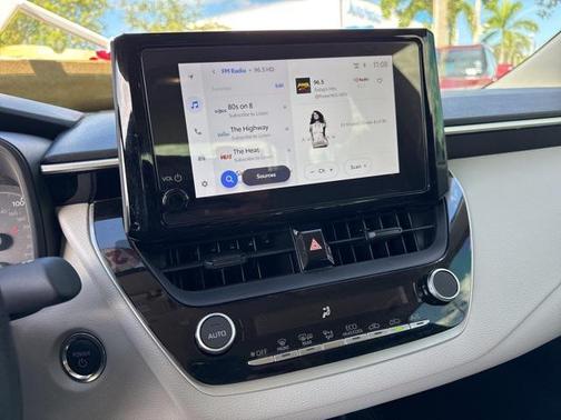 2025 Toyota Corolla Hybrid LE