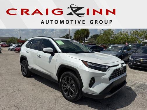 2023 Toyota RAV4 Hybrid SE