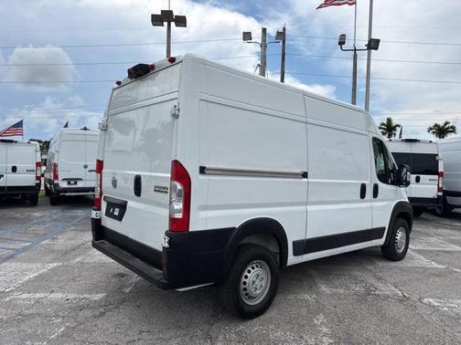2024 RAM ProMaster 2500 Tradesman