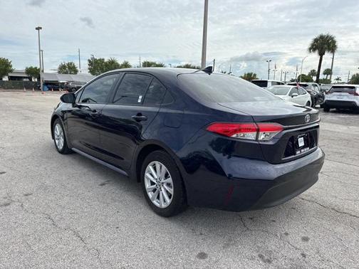 2024 Toyota Corolla Hybrid LE