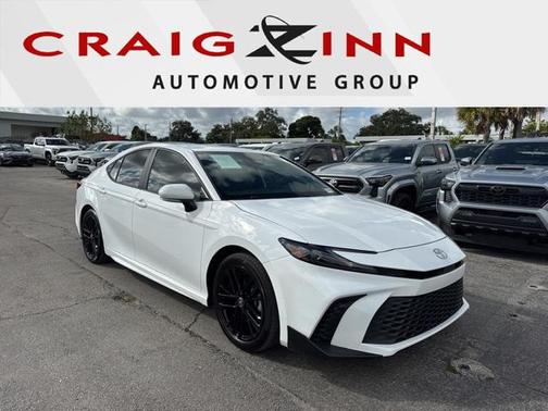 2025 Toyota Camry SE