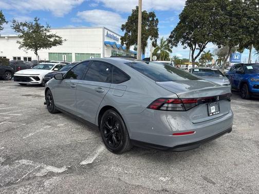 2025 Honda Accord Sport SE 1.5T