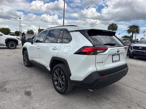 2024 Toyota RAV4 Hybrid XLE Premium