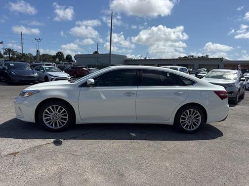 2017 Toyota Avalon Hybrid Limited