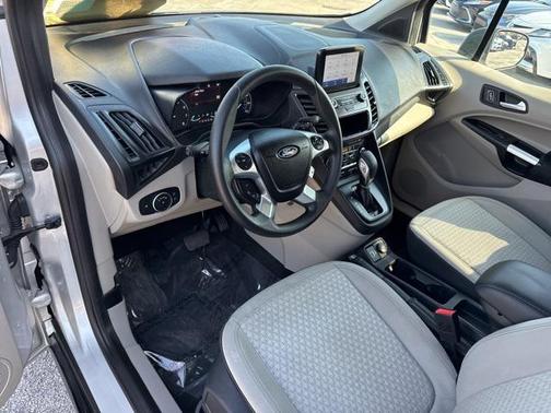 2022 Ford Transit Connect XLT
