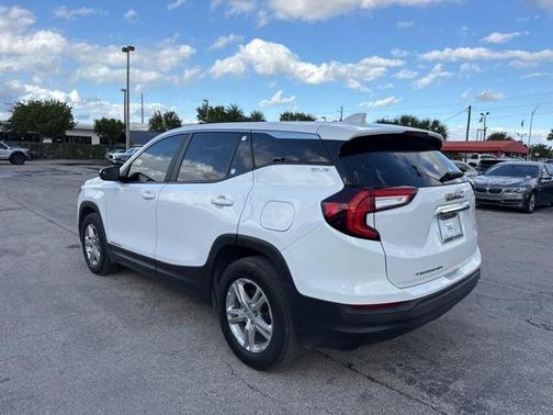 2022 GMC Terrain SLE