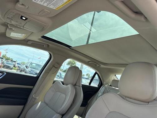 2018 Lincoln Continental Reserve