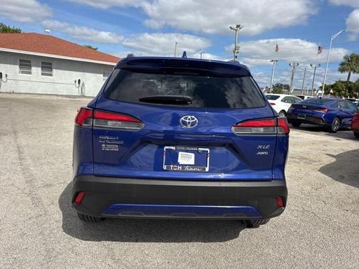 2024 Toyota Corolla Cross XLE