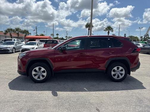 2023 Toyota RAV4 LE