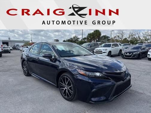2022 Toyota Camry SE