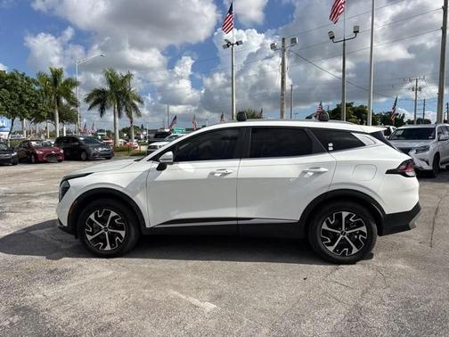 2024 Kia Sportage Hybrid EX