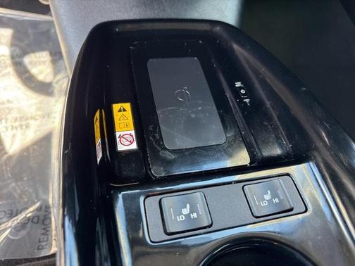 2019 Toyota Prius XLE