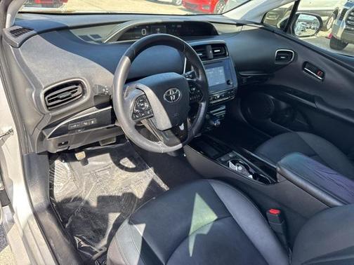 2019 Toyota Prius XLE