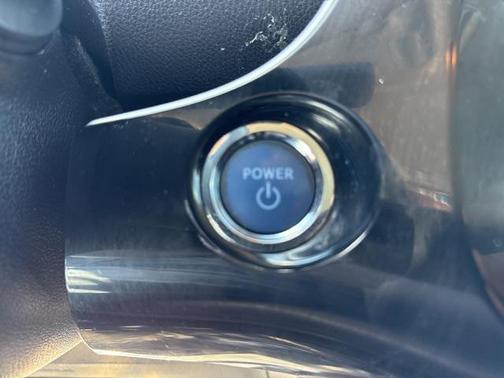 2019 Toyota Prius XLE