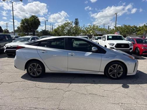 2019 Toyota Prius XLE