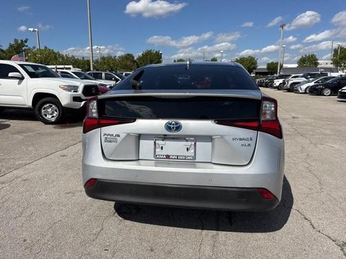 2019 Toyota Prius XLE