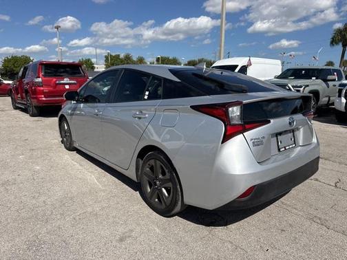 2019 Toyota Prius XLE