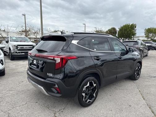 2024 Kia Seltos EX