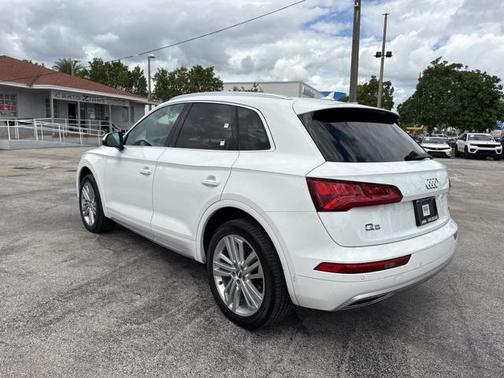 2019 Audi Q5 2.0T Premium Plus