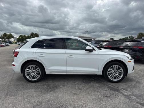 2019 Audi Q5 2.0T Premium Plus