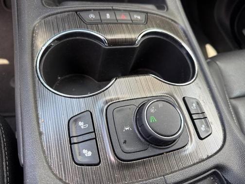 2023 GMC Acadia FWD SLT