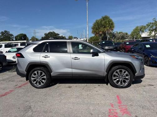 2024 Toyota RAV4 XLE Premium