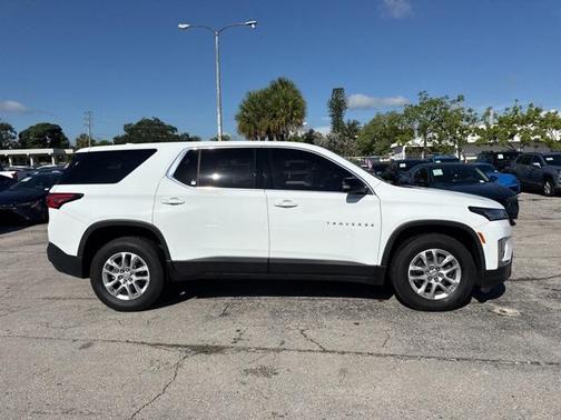 2023 Chevrolet Traverse LS