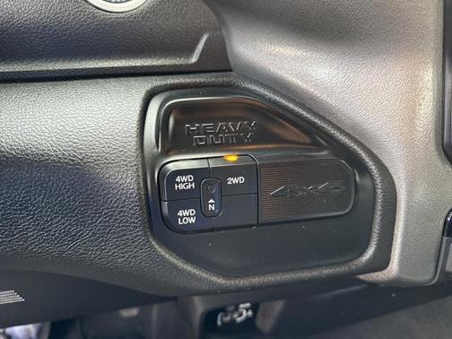 2021 RAM 2500 Big Horn Crew Cab 4x4 8' Box