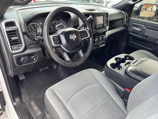 2021 RAM 2500 Big Horn Crew Cab 4x4 8' Box