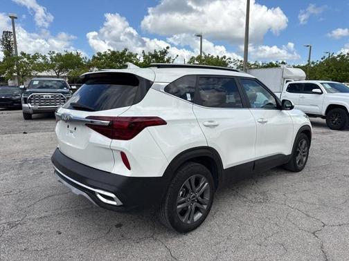 2023 Kia Seltos S