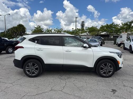 2023 Kia Seltos S