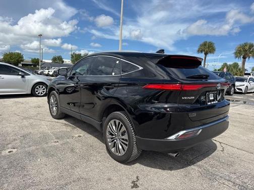 2024 Toyota Venza XLE