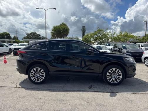 2024 Toyota Venza XLE