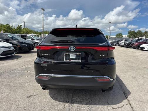 2024 Toyota Venza XLE