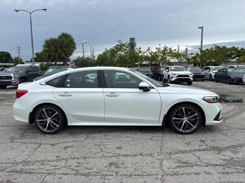 2022 Honda Civic Touring