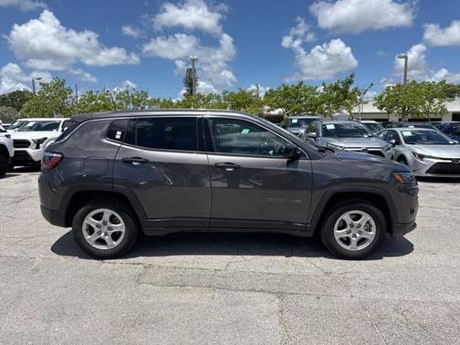 2022 Jeep Compass Sport