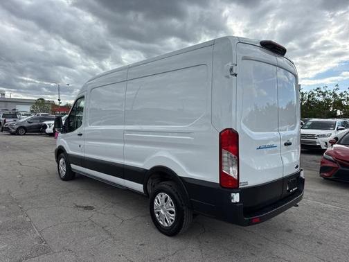 2023 Ford E-Transit T-350 Medium Roof