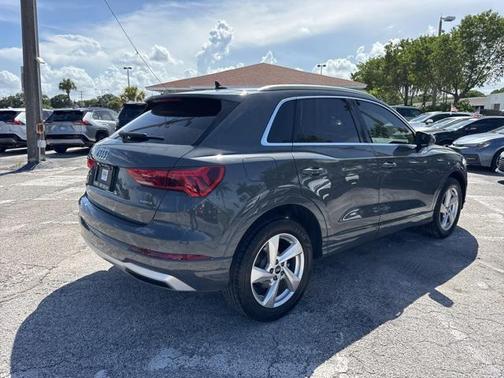 2021 Audi Q3 40 Premium