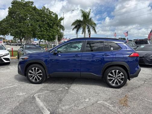 2023 Toyota Corolla Cross XLE