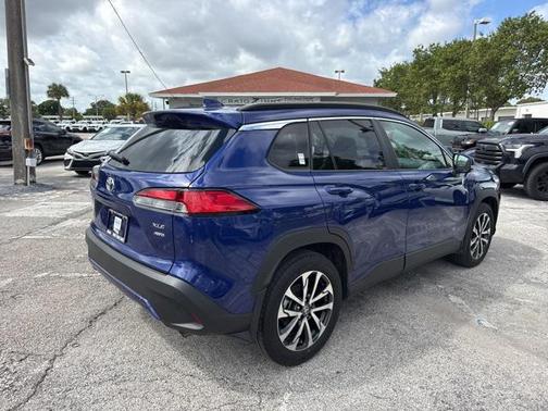2023 Toyota Corolla Cross XLE
