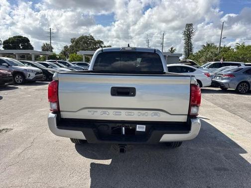 2022 Toyota Tacoma SR5