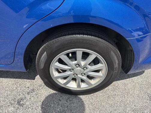 2020 Chevrolet Sonic FWD Sedan LT