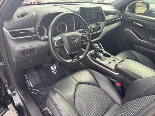2024 Toyota Highlander XSE