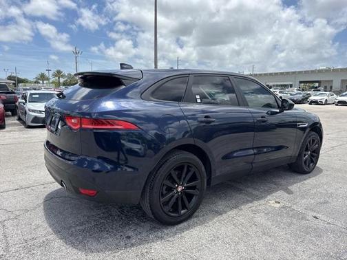 2017 Jaguar F-PACE 35t Premium