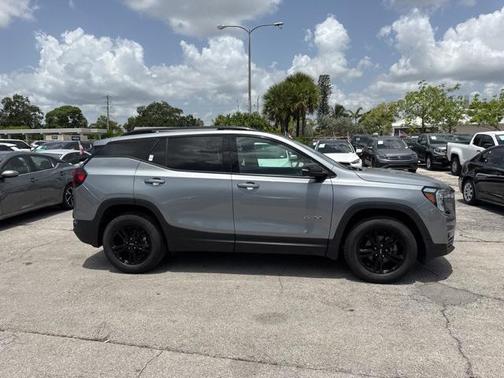 2023 GMC Terrain AWD AT4