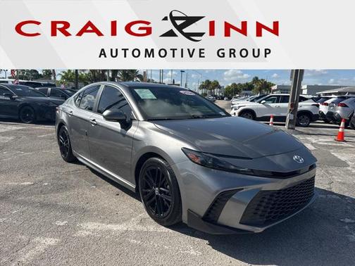 2025 Toyota Camry SE