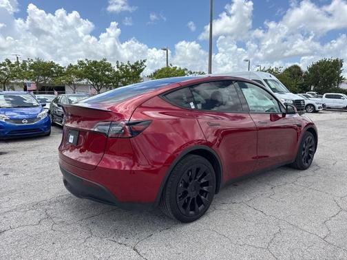 2024 Tesla Model Y Long Range Dual Motor All-Wheel Drive