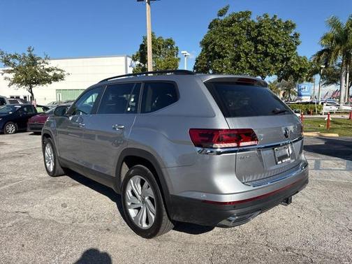 2023 Volkswagen Atlas 3.6L SE w/Technology
