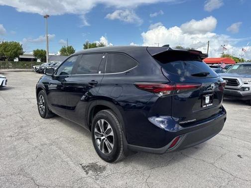 2024 Toyota Highlander XLE